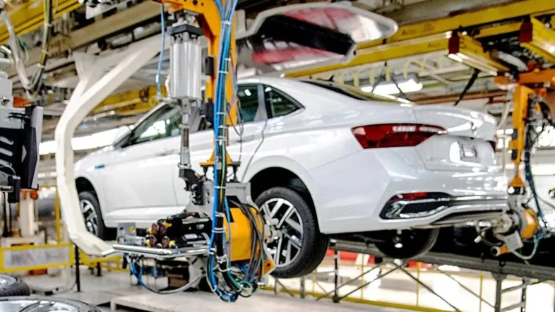 Industria de autopartes pierde 180 mil empleos